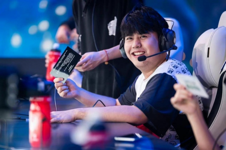 我们发现A 我们发现A