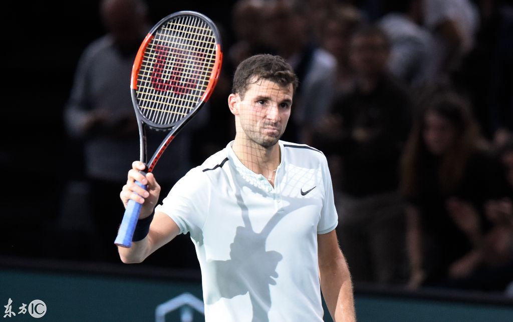 但她通过努 但她通过努