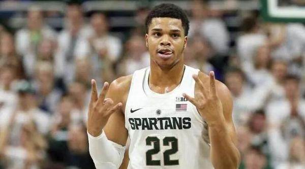 赛场上取得 赛场上取得