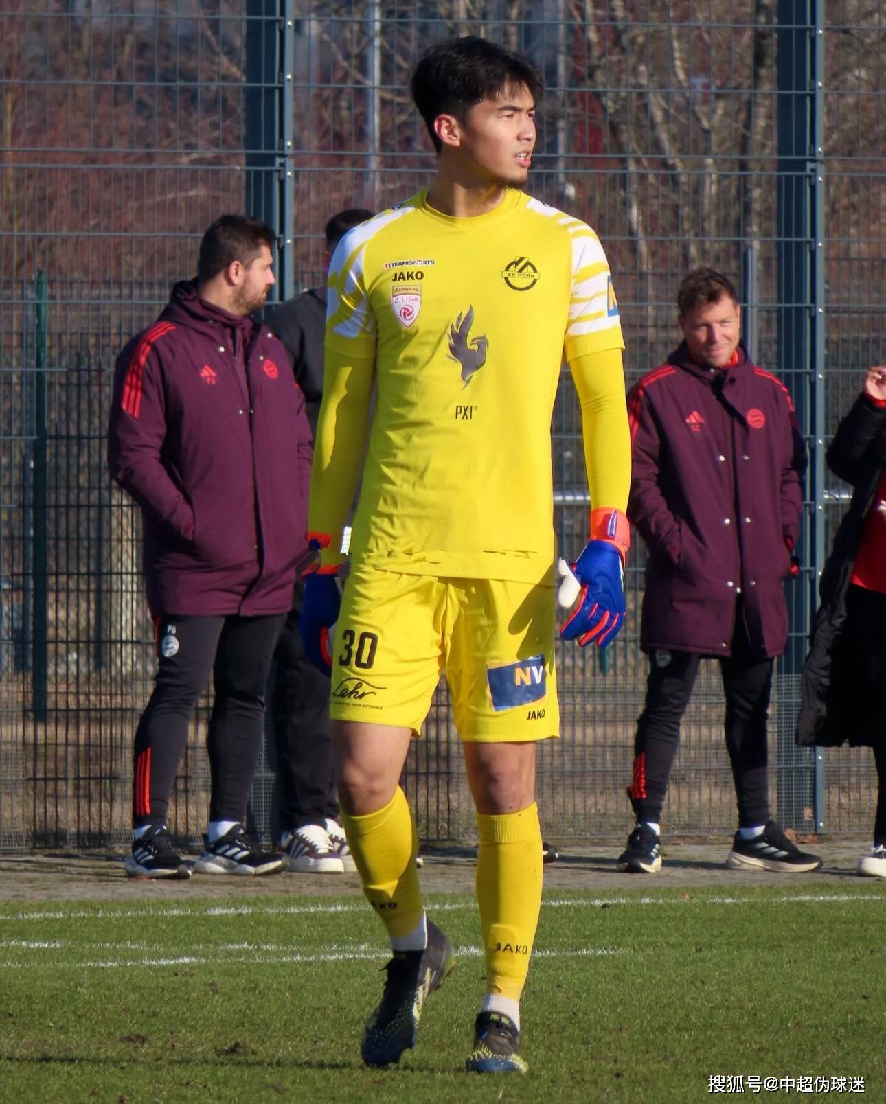 现代中场的 现代中场的