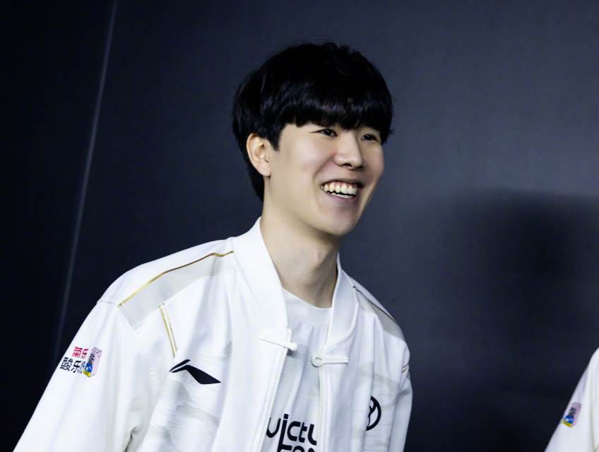 清晰而坚定 清晰而坚定